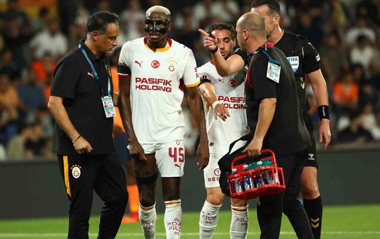 Osimhen'den haber var! Kritik maçta sahada