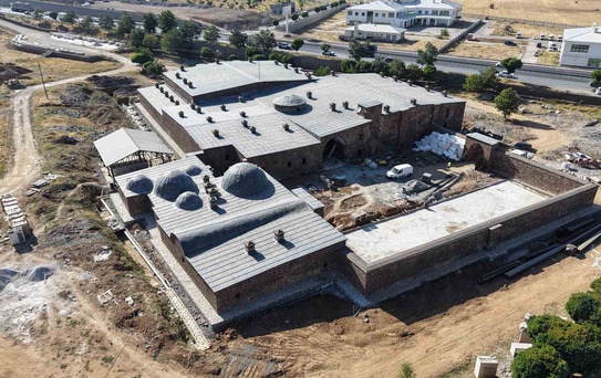 Bitlis'te El Aman Hanı ve Ahmet Eren Konağı restorasyonla turizme açılıyor