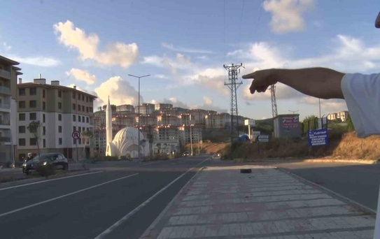 UKOME kararına rağmen minibüslere çalışma izni verilmezken Maltepe TOKİ konutlarında İBB kaynaklı ulaşım çilesi büyümeye devam ediyor