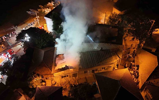 Bursa Nilüfer'de evde çıkan yangın 11 araçlık müdahaleyle söndürüldü