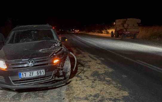 Çan'da otomobil saman yüklü traktöre çarptı, otomobil sürücüsü yaralandı