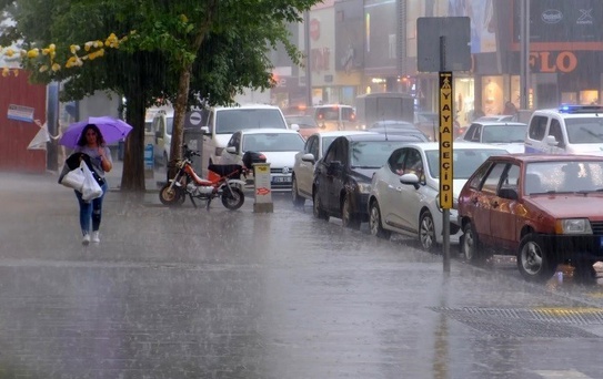 Meteoroloji Erzincan, Bayburt ve Ardahan için sağanak uyarısı yaptı