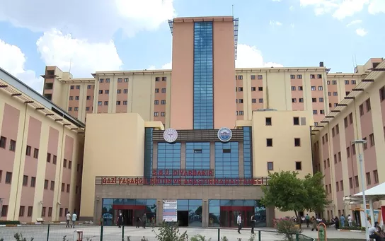 Diyarbakır'da Öğretmen Kalp Krizi Nedeniyla Hayatını Kaybetti