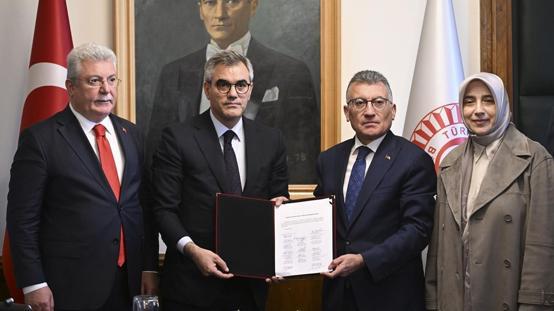 AK Partinin TBMM Başkanı adayı Numan Kurtulmuş oldu