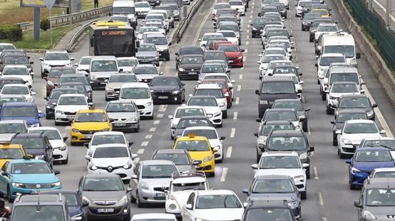Ulaşımda bayram tedbirleri! Kamyon ve tankerler trafiğe çıkamayacak