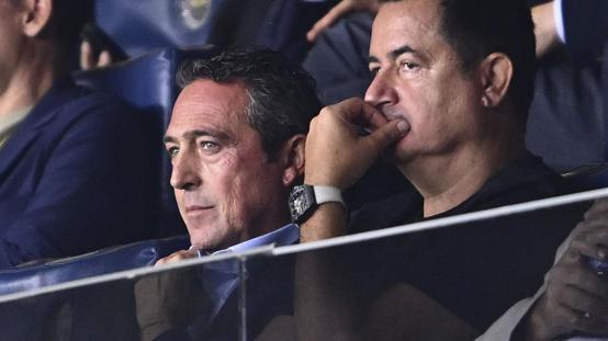 Kesenin ağzı açıldı! Fenerbahçeden dünyaca ünlü futbolcuya büyük teklif