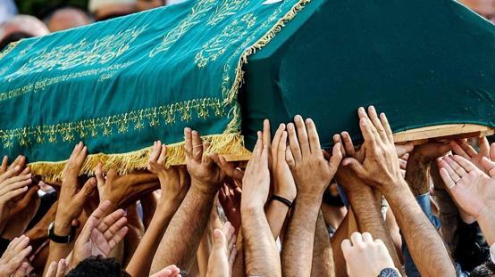 Cenaze işlemleri için para isteyen gassal tutuklandı