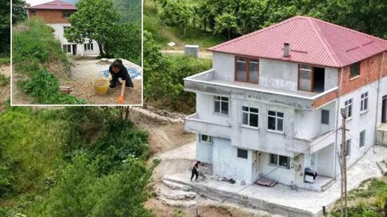 Oyunculuğu bırakıp baba ocağına döndü
