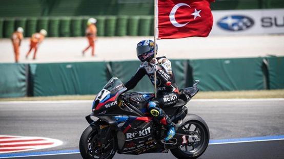 Toprak Razgatlıoğlundan Superbike Şampiyonasının İtalya ayağında 3te 3