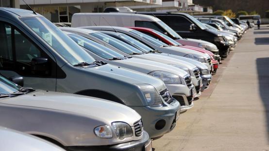 İkinci el araç satışında 6 ay-6 bin kilometre kısıtlaması uzatıldı