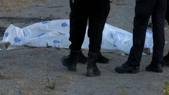 Esenyurt’ta 2 gündür haber alınamayan adam boş arazide ölü bulundu! Kahreden borsa detayı 