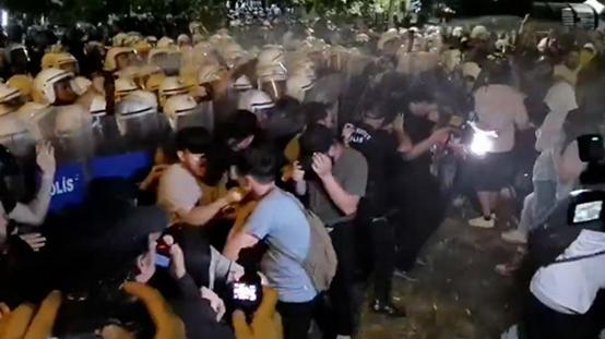CHPnin Saraçhane mitingi sonrası arbede: Gözaltılar var