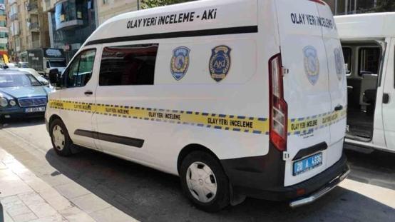 Yaşlı adam, teras katında demirlere asılı halde ölü bulundu