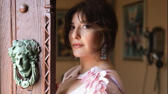Şebnem Bozoklu yeni filminin kamera arkasını yayınladı: Erkekler yine üstsüz