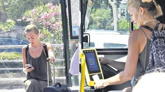 Bade İşçil tatile toplu taşıma ile gitti