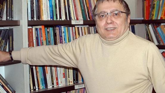 Gazeteci-yazar Hikmet Çetinkaya hayatını kaybetti