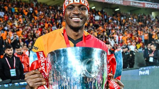 Dünyaca ünlü yıldızdan Osimhen için olay sözler: Galatasaraya gitse çıldırırım