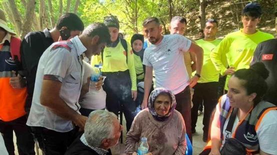 3 gün sonra bulunan 63 yaşındaki kayıp kadın, piknikçilerden kalan yiyeceklerle hayatta kalmış