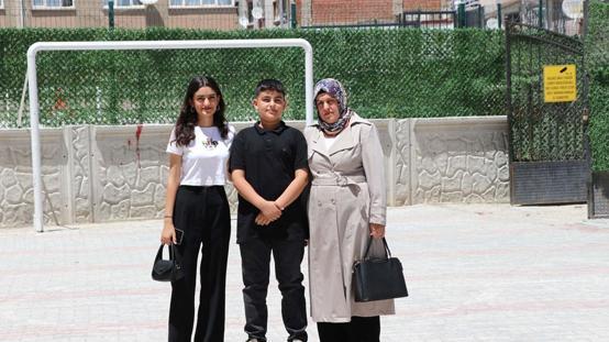 LGSde tüm soruları doğru yanıtlayan Elazığlı Yiğit, başarının sırrını anlattı