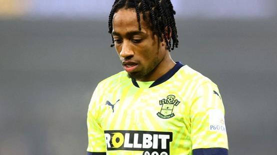 Fenerbahçeyi değil Beşiktaşı seçti! Karakartal yeni sağ bekine kavuşuyor