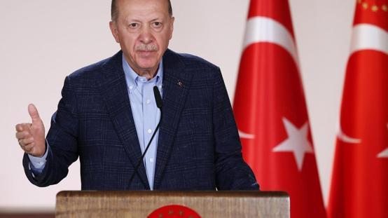 Cumhurbaşkanı Erdoğandan 85 milyona bayrak çağrısı