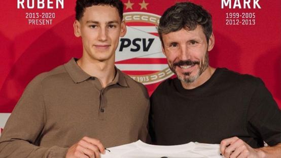 Mark van Bommelin Oğlu Ruben, babasının efsane olduğu kulübe imza attı