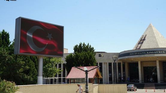 Cumhurbaşkanı Erdoğanın bayrak çağrısına Kahramanmaraş Büyükşehir Belediyesinden anlamlı yanıt
