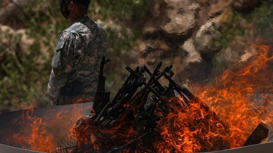 PKKnın silah bırakma töreninin masraflarını bakın kim ödemiş