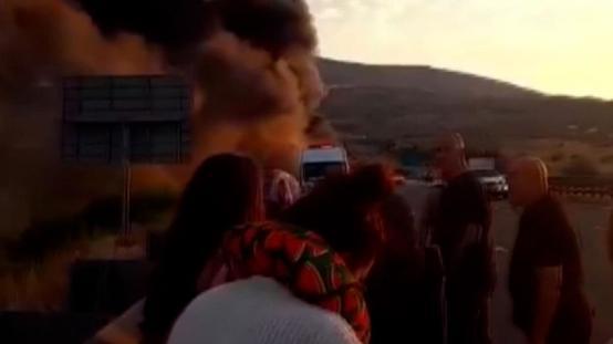 Ankarada otobüs alev aldı: Yolcular panik yaşadı