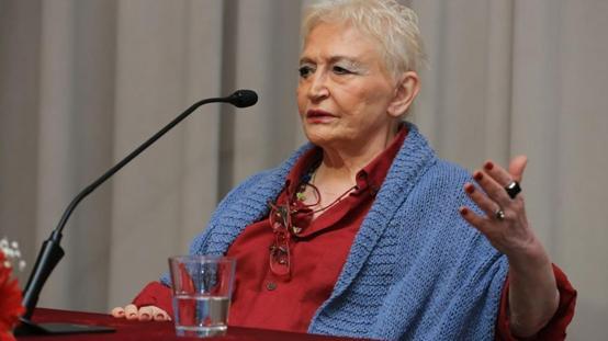Türk edebiyatının acı kaybı: Pınar Kür yaşamını yitirdi