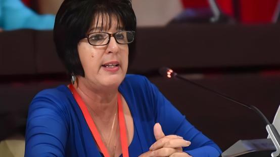 "Kübada dilenci yok" diyen bakan istifa etti