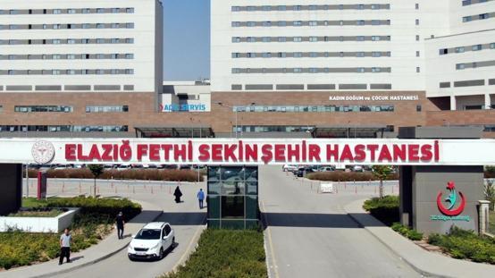 Boru değiştiren belediye başkanı ve personel ağır yaralandı