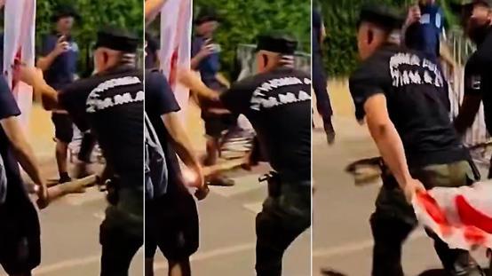 Rum Kesiminden çirkin provokosyon! KKTC bayrağını yakma girişimi Rum polisi engelledi