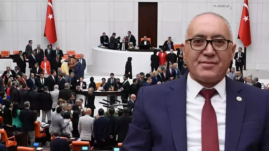 Gelecek Partisinde yaprak dökümü! Bir milletvekili daha istifa etti