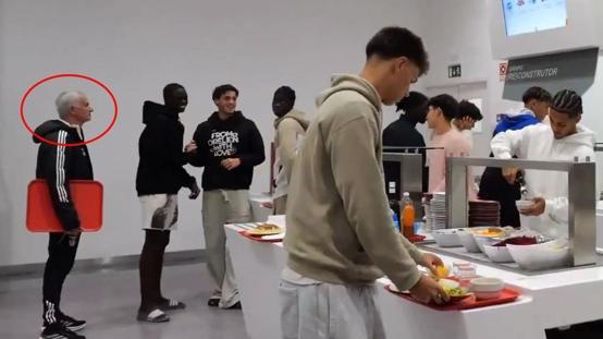 Jose Mourinhodan beğeni alan hareket