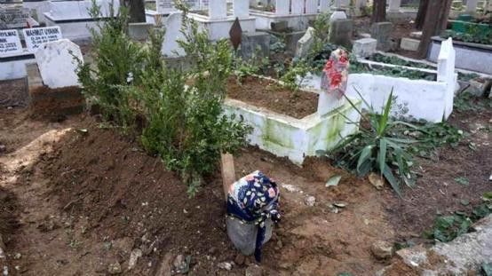 Kayıp Kardeşi Mezarı Bulundu