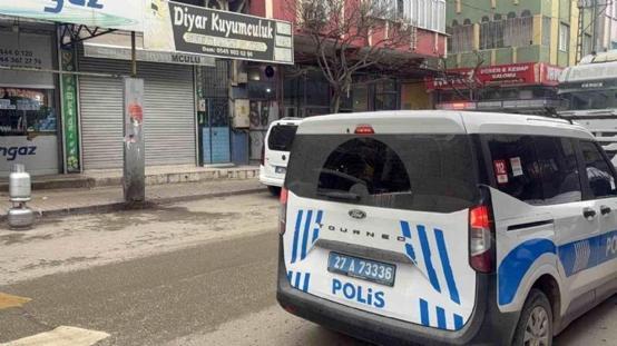 17 yaşındaki üç çocuktan milyonluk kuyumcu soygunu