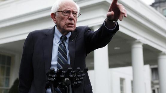 Trumpın en sert muhalifi, İran saldırısına karşı çıktı