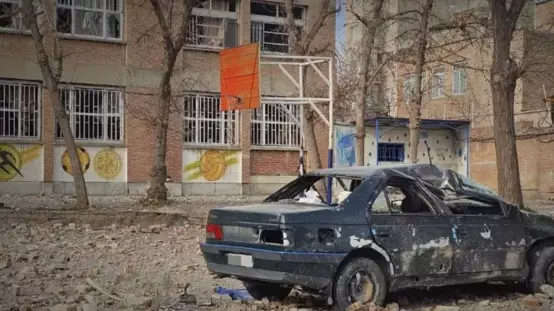 İsrail yine okul vurdu! Tamamen yıkıldı