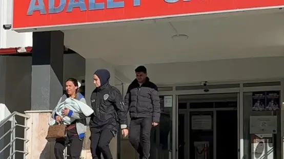 Bebeğinin bezinde uyuşturucu saklayan anne tutuklandı