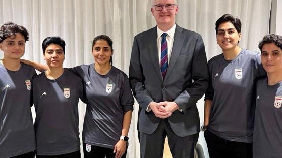 Avustralyaya iltica etmek isteyen İranlı kadın futbolculardan olay karar