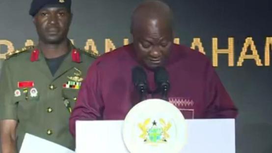 Gana Cumhurbaşkanı: Suarezden nefret ediyorum ve ona hiçbir iyilik dilemiyorum