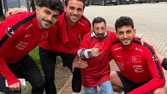 Milli Takım kampına damga vuran ziyaret