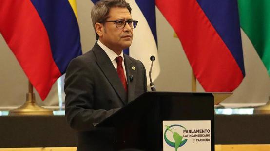 Ali Şahin Parlatinoya hitap etti: Dünya güçlünün adeta bir kraliyet ormanı