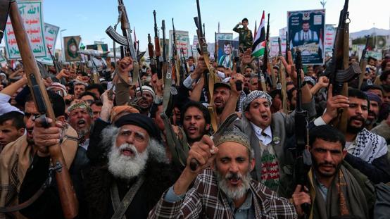 Savaşta yeni cephe açıldı! Husilerden İsraile saldırı