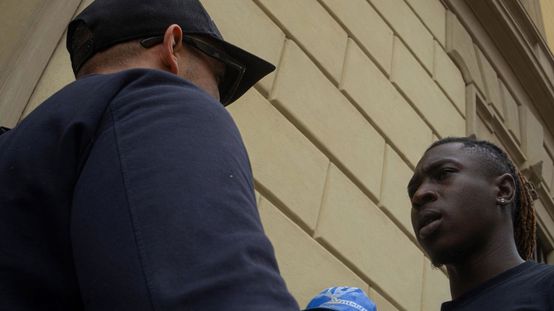 Ünlü fenomen, Moise Keani çılgına çevirdi: Canlı yayında ölüm tehdidi