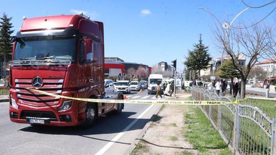 Yozgatta tırın çarptığı yaya öldü