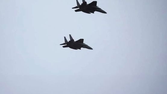 2 savaş uçağının çarpıştığı kazanın nedeni açıklandı: Pilotların fotoğraf çekmesi