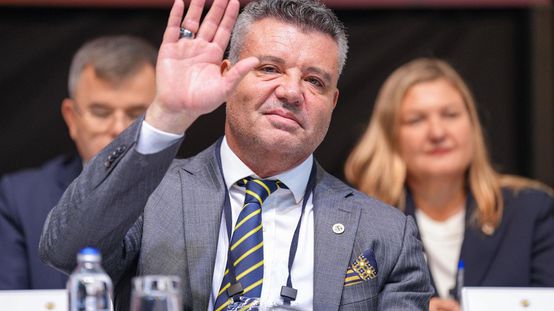Fenerbahçeden kadın ve çocuk taraftarlarına jest
