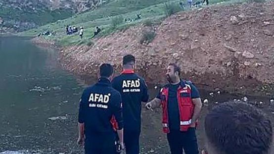 Siirtte kayalıklardan düşen yaşlı adam hayatını kaybetti